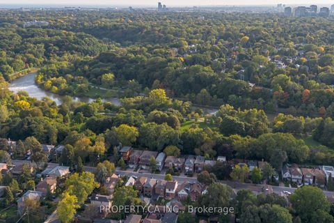 Photo 42 at 14 Warren Crescent, Lambton Baby Point, Toronto