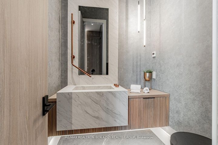 Photo 4 at 19 Ridley Boulevard, Lawrence Park North, Toronto