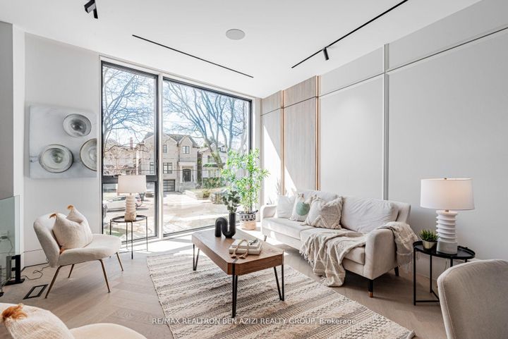 Photo 5 at 19 Ridley Boulevard, Lawrence Park North, Toronto