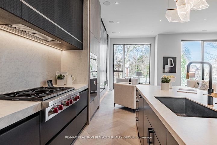 Photo 14 at 19 Ridley Boulevard, Lawrence Park North, Toronto
