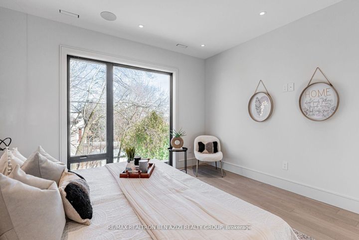 Photo 23 at 19 Ridley Boulevard, Lawrence Park North, Toronto