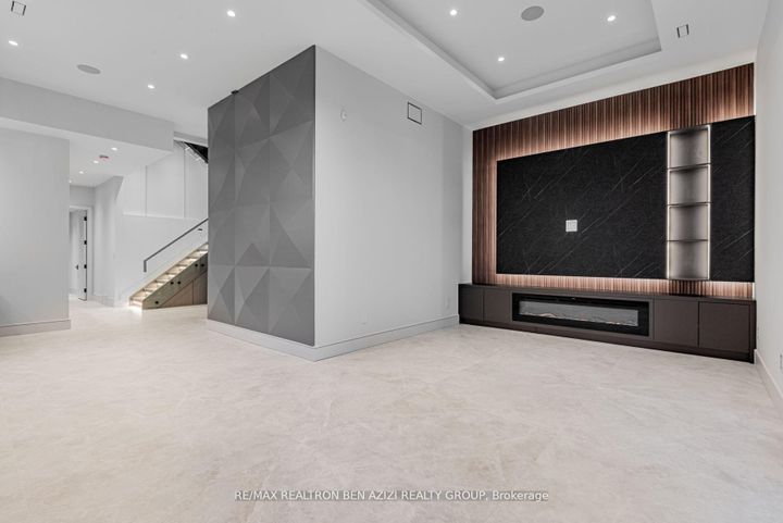 Photo 32 at 19 Ridley Boulevard, Lawrence Park North, Toronto