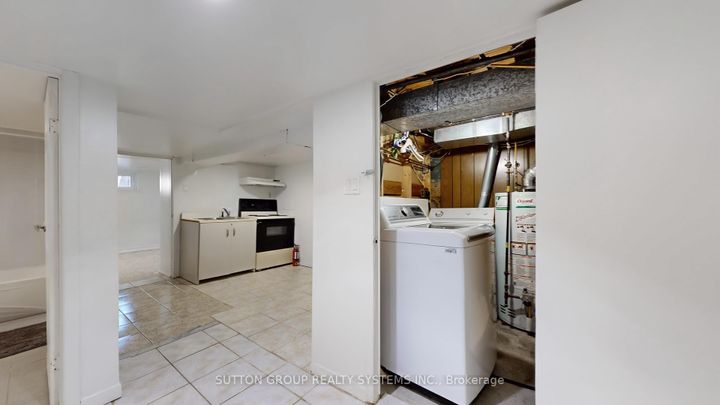 Photo 24 at 128 Northland Avenue, Smythe, Toronto