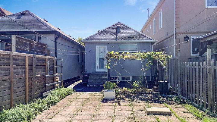 Photo 25 at 128 Northland Avenue, Smythe, Toronto