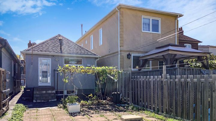 Photo 27 at 128 Northland Avenue, Smythe, Toronto