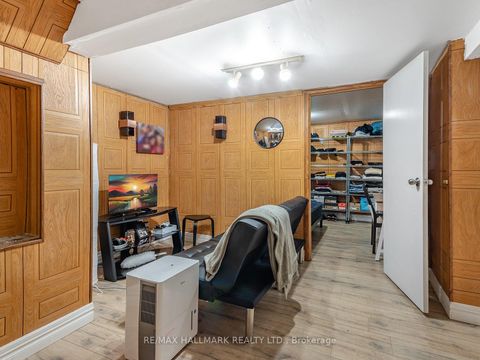 Photo 18 at 40 Lillooet Crescent, North Richvale, Richmond Hill