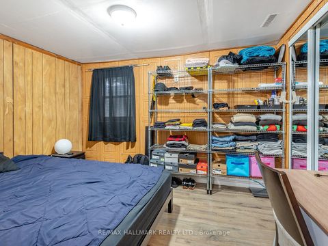 Photo 19 at 40 Lillooet Crescent, North Richvale, Richmond Hill