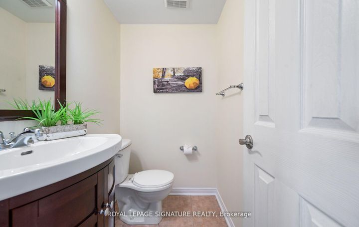 Photo 16 at 3351 Smoke Tree Road, Lisgar, Mississauga