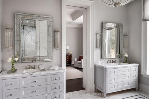 Photo 34 at 121 Rebecca Court, Rural Vaughan, Vaughan