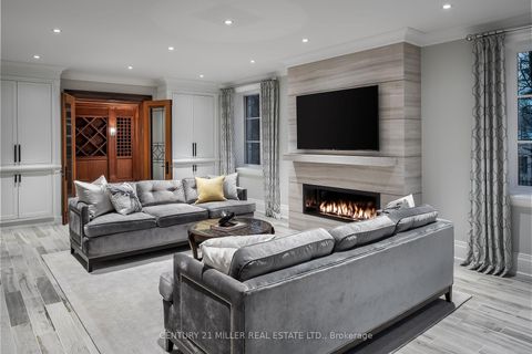 Photo 35 at 121 Rebecca Court, Rural Vaughan, Vaughan