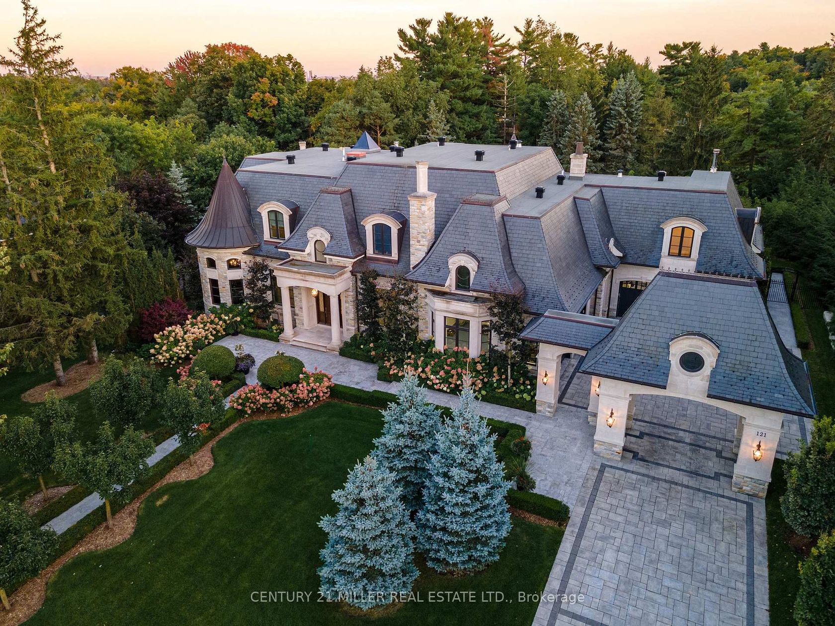 121 Rebecca Court, Rural Vaughan, Vaughan 
