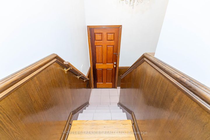 Photo 20 at 85 Downsview Avenue, CFB, Toronto