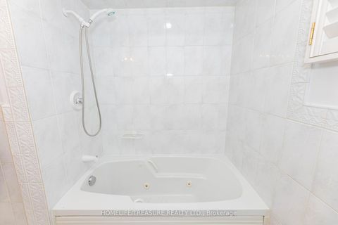 Photo 19 at 85 Downsview Avenue, CFB, Toronto