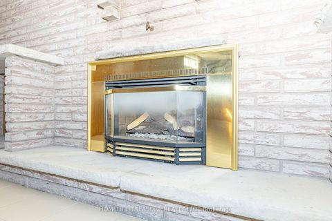 Photo 29 at 85 Downsview Avenue, CFB, Toronto Photo 29 at 85 Downsview Avenue, CFB, Toronto