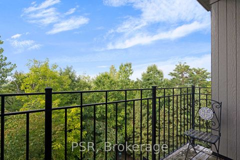Photo 31 at 50 - 117 Powseland Crescent, West Woodbridge, Vaughan