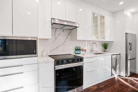 Photo 14 at 221 Windermere Avenue, Swansea, Toronto