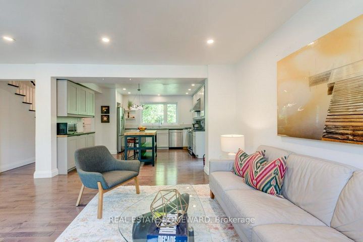 Photo 16 at 180 Ellis Avenue, Swansea, Toronto