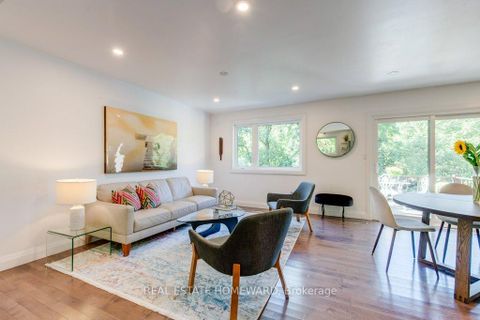 Photo 12 at 180 Ellis Avenue, Swansea, Toronto