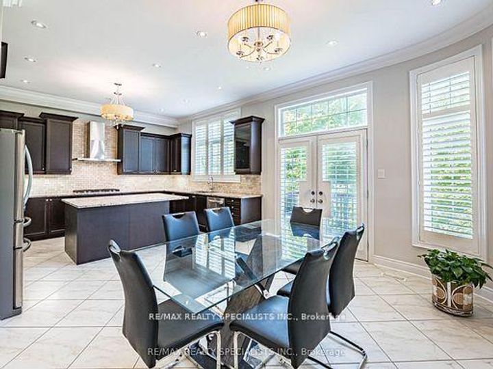 Photo 11 at 28 Elbern Markell Drive W, Credit Valley, Brampton