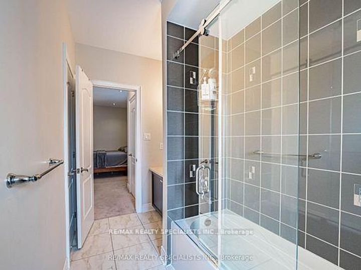 Photo 26 at 28 Elbern Markell Drive W, Credit Valley, Brampton