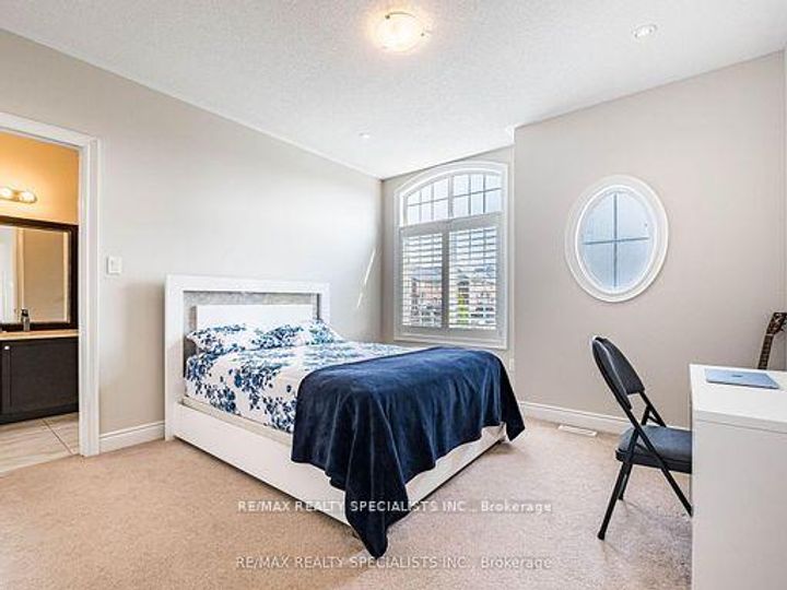 Photo 27 at 28 Elbern Markell Drive W, Credit Valley, Brampton