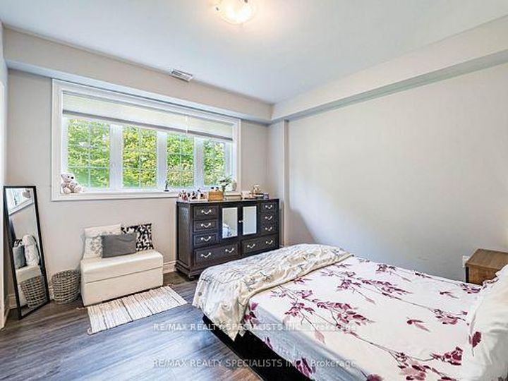 Photo 36 at 28 Elbern Markell Drive W, Credit Valley, Brampton