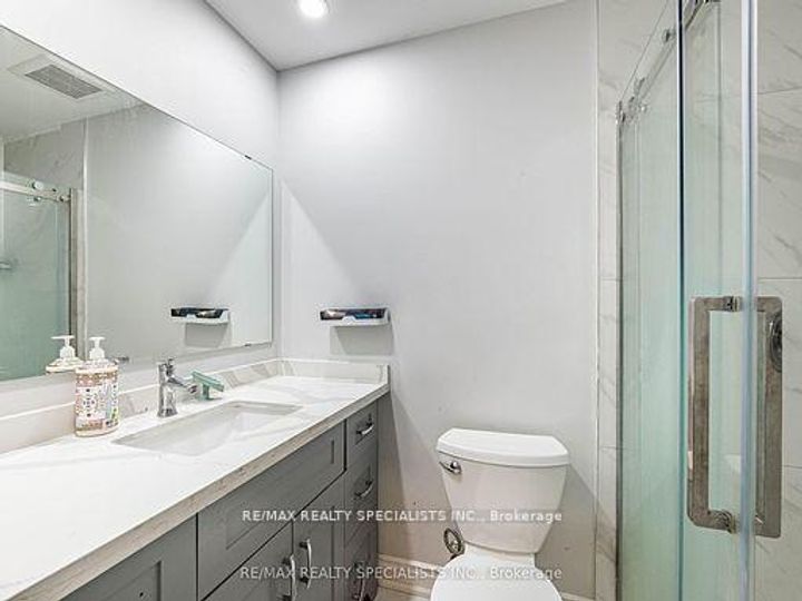Photo 43 at 28 Elbern Markell Drive W, Credit Valley, Brampton