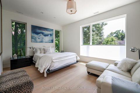 Photo 16 at 20 Forest Glen Crescent, York Mills, Toronto