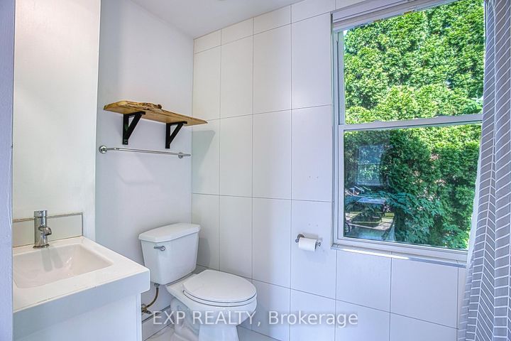 Photo 19 at 44 Paisley Avenue N, Westdale, Hamilton