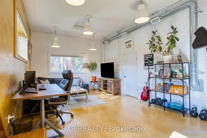 Photo 24 at 44 Paisley Avenue N, Westdale, Hamilton