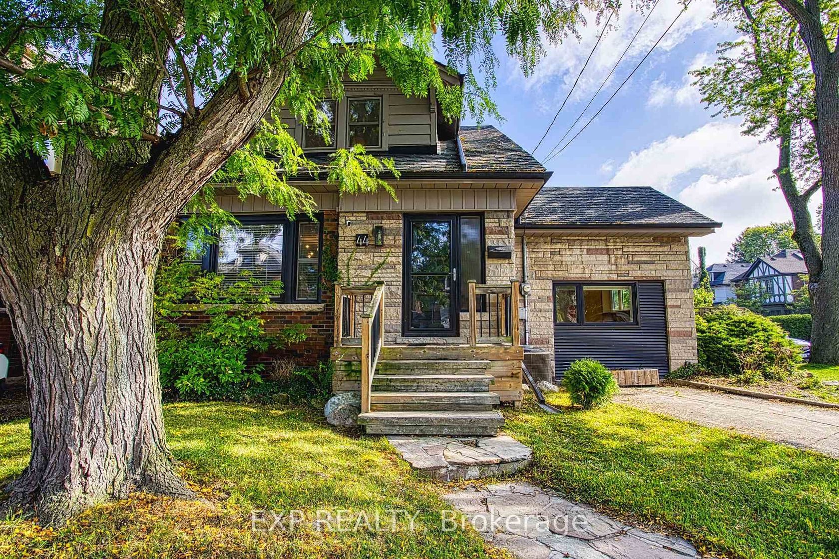 44 Paisley Avenue N, Westdale, Hamilton 2