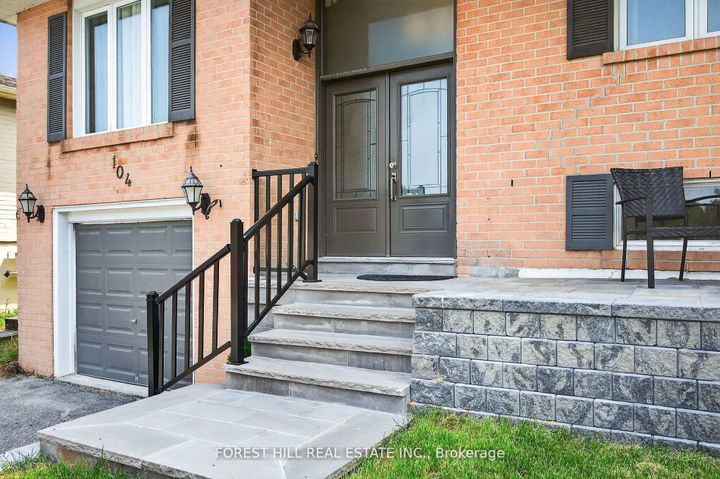 Photo 1 at 104 Armitage Drive, Central Newmarket, Newmarket