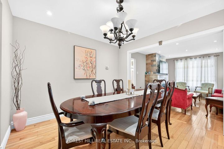 Photo 7 at 104 Armitage Drive, Central Newmarket, Newmarket
