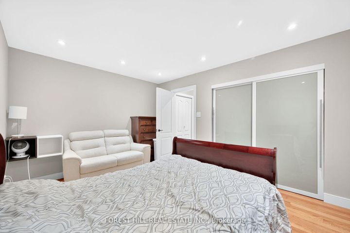 Photo 12 at 104 Armitage Drive, Central Newmarket, Newmarket