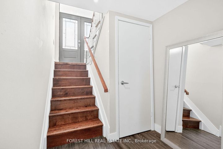 Photo 17 at 104 Armitage Drive, Central Newmarket, Newmarket