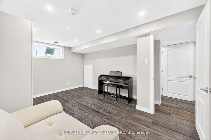Photo 18 at 104 Armitage Drive, Central Newmarket, Newmarket