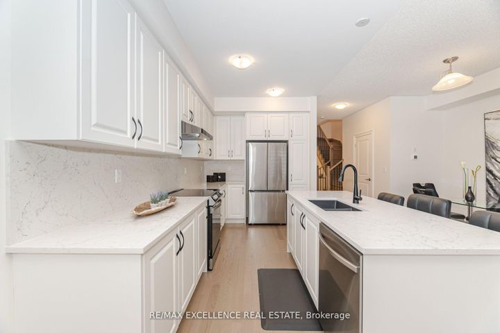 Photo 10 at 85 Bermondsey Way, Bram West, Brampton