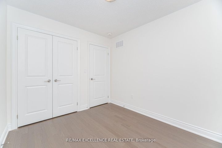 Photo 36 at 85 Bermondsey Way, Bram West, Brampton