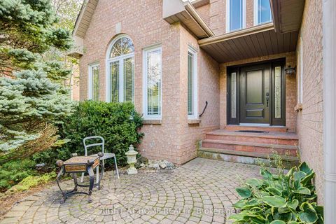 Photo 1 at 128 Carlyle Crescent, Aurora Highlands, Aurora