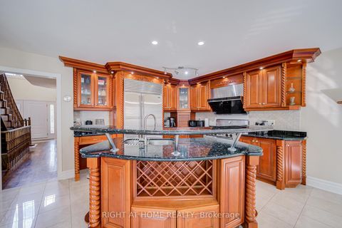 Photo 15 at 128 Carlyle Crescent, Aurora Highlands, Aurora