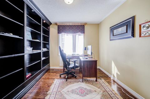 Photo 25 at 128 Carlyle Crescent, Aurora Highlands, Aurora