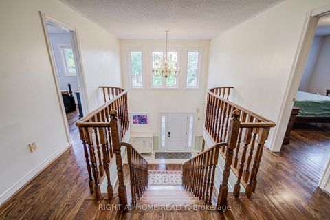 Photo 29 at 128 Carlyle Crescent, Aurora Highlands, Aurora
