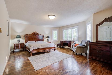 Photo 30 at 128 Carlyle Crescent, Aurora Highlands, Aurora