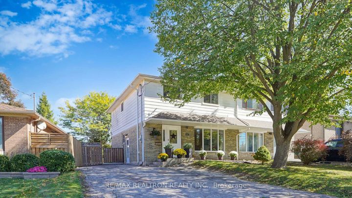 Photo 2 at 187 Patterson Street, Leslie Valley, Newmarket