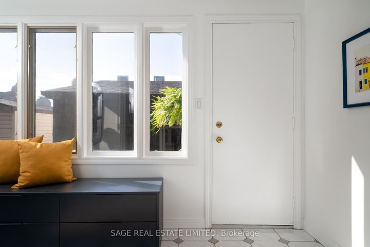 Photo 11 at 115 Niagara Street, Niagara, Toronto