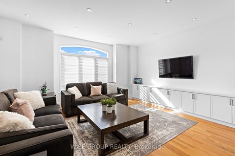 Photo 2 at 52 Mintwood Road, Patterson, Vaughan