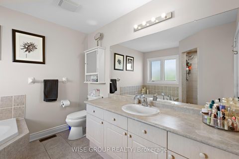 Photo 11 at 52 Mintwood Road, Patterson, Vaughan