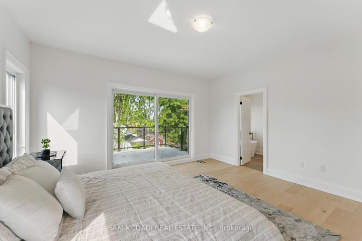 Photo 20 at 1037 Meredith Avenue, Lakeview, Mississauga