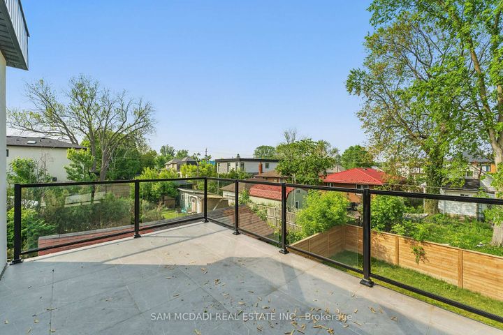 Photo 21 at 1037 Meredith Avenue, Lakeview, Mississauga