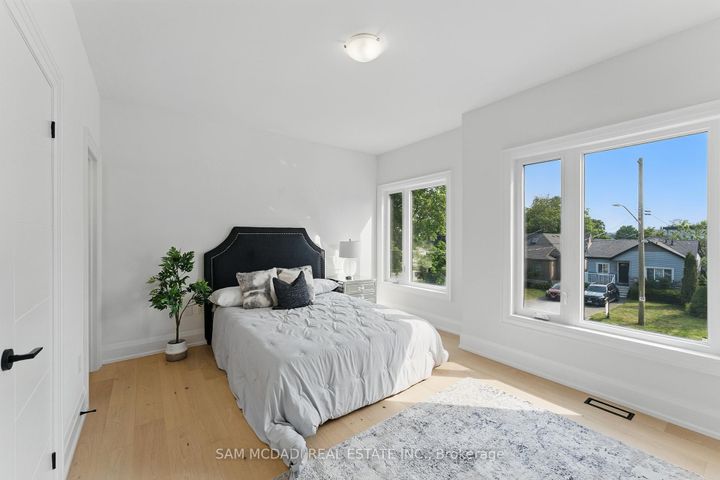 Photo 27 at 1037 Meredith Avenue, Lakeview, Mississauga